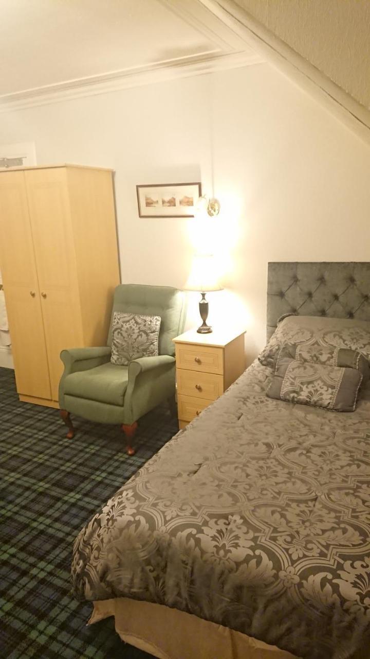 Crawfords Guest House Питерхед Экстерьер фото